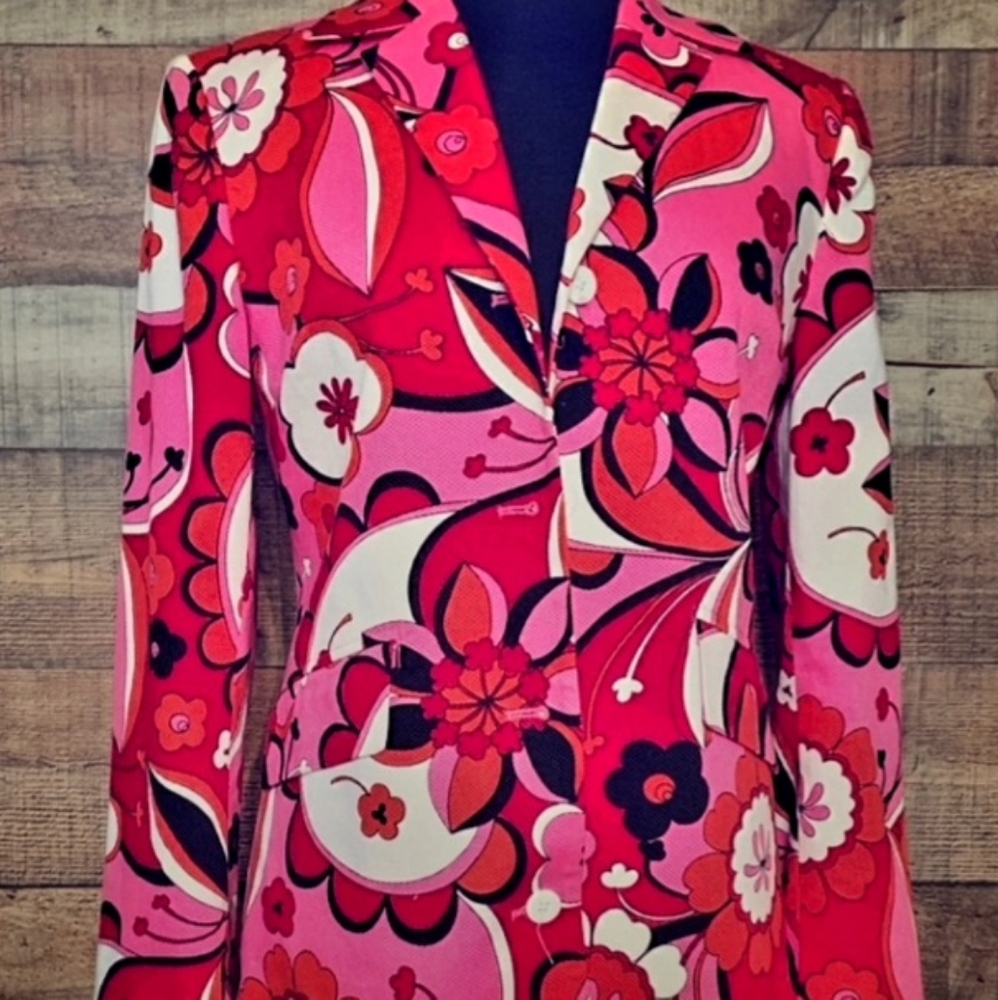 Gorgeous Madison Studio blazer, size 4